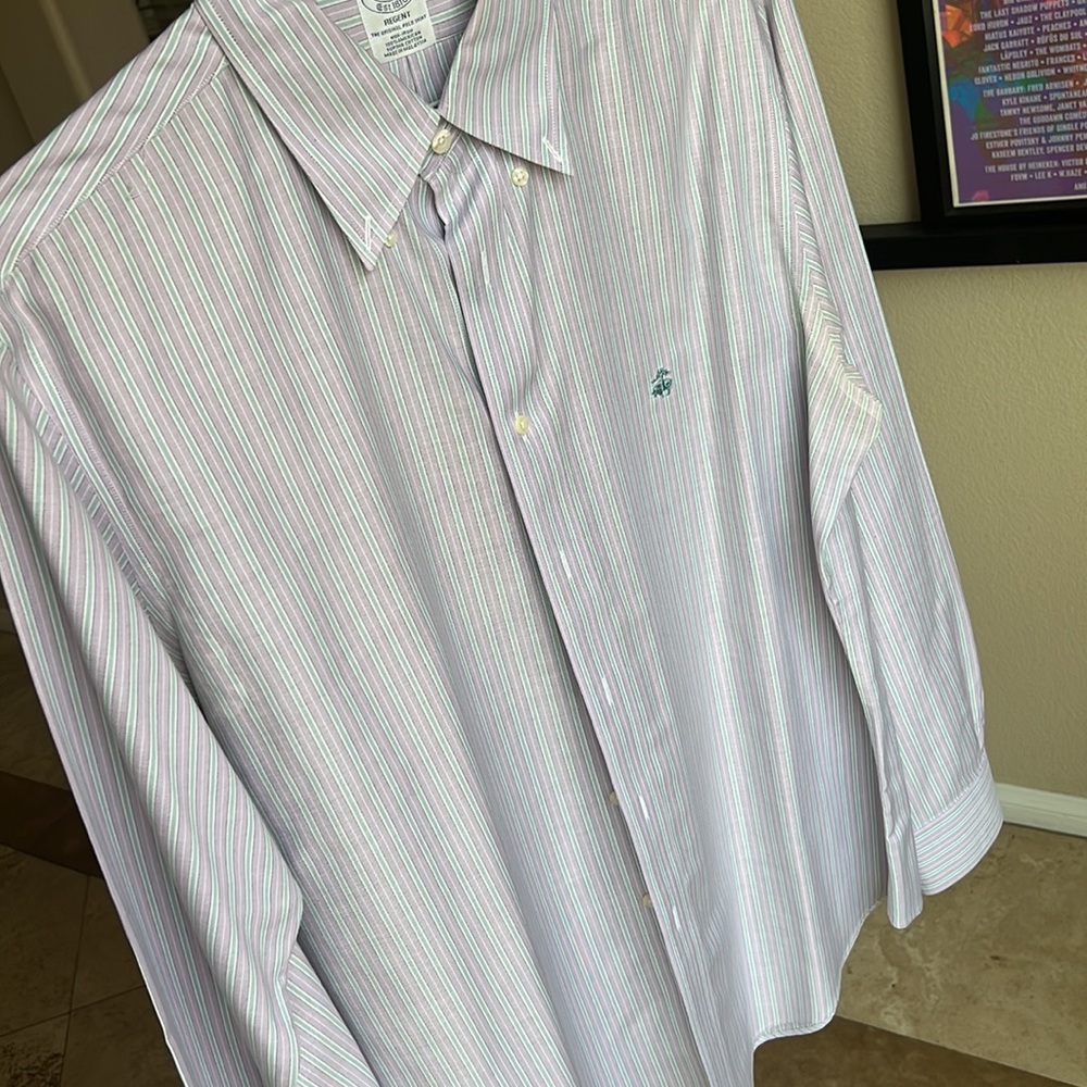 Brooks Brothers Regent. Size L.